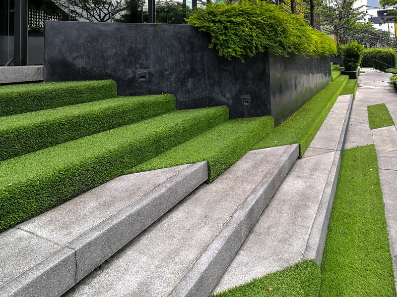 4 Business Benefits of Hardscaping